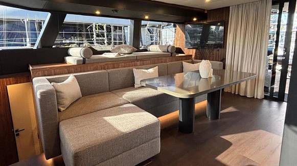 SUNREEF 60 SAILING yacht