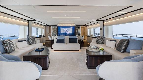 MAJESTY 120 yacht