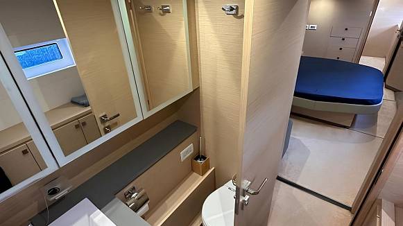 Fountaine Pajot My6 yacht