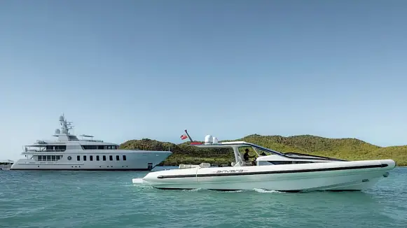GLADIATOR yacht