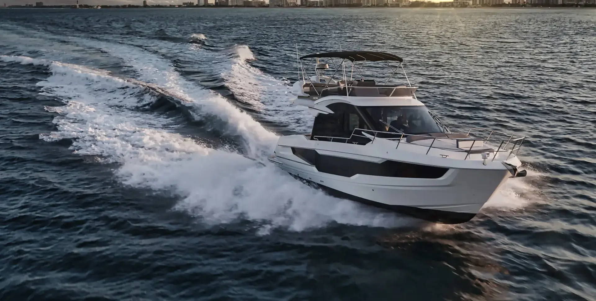 GALEON 400 FLY yacht